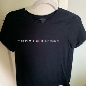 Tommy Hilfiger navy t-shirt
